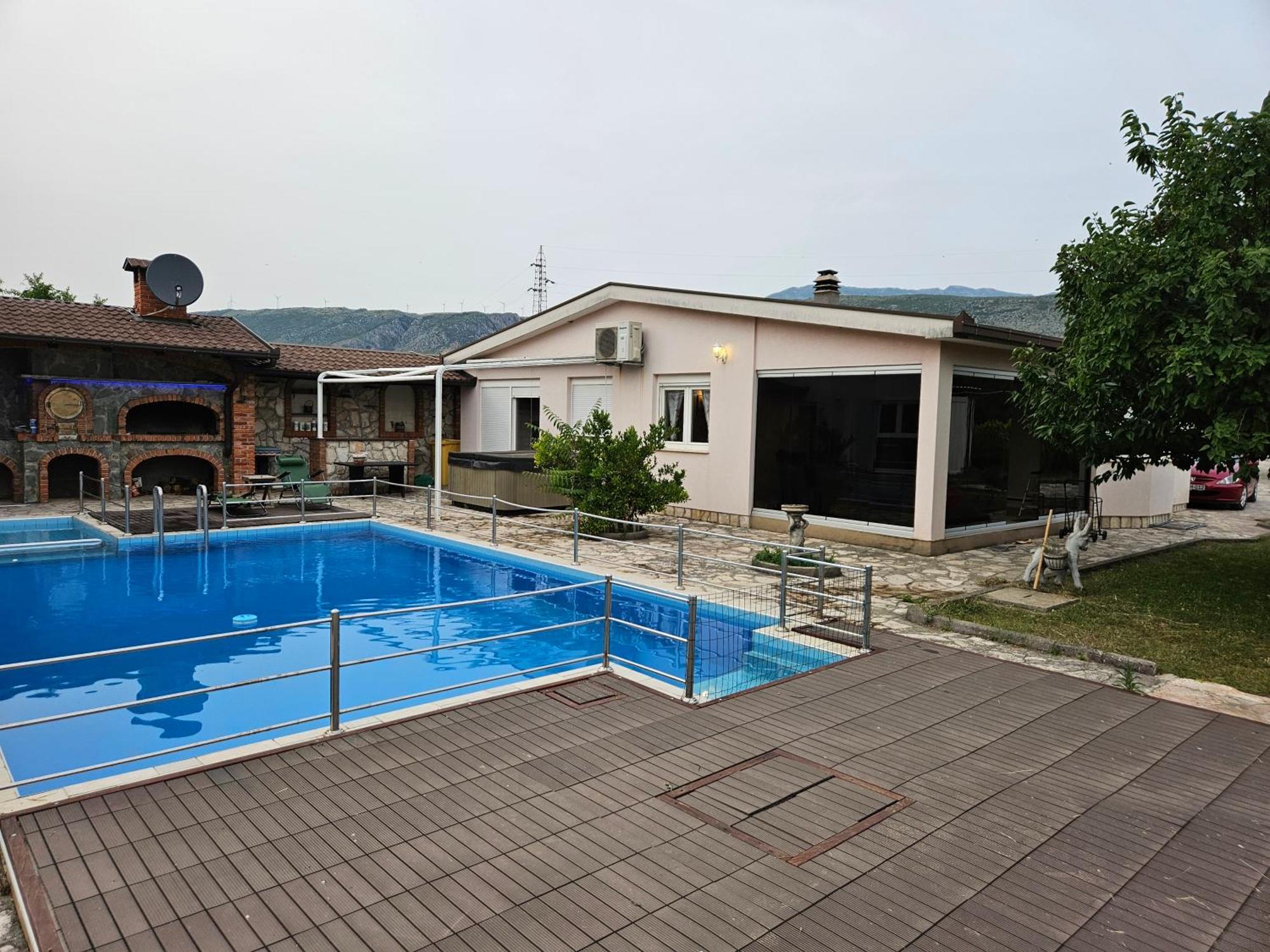 Hacienda Kolenda Apartment Mostar Exterior photo
